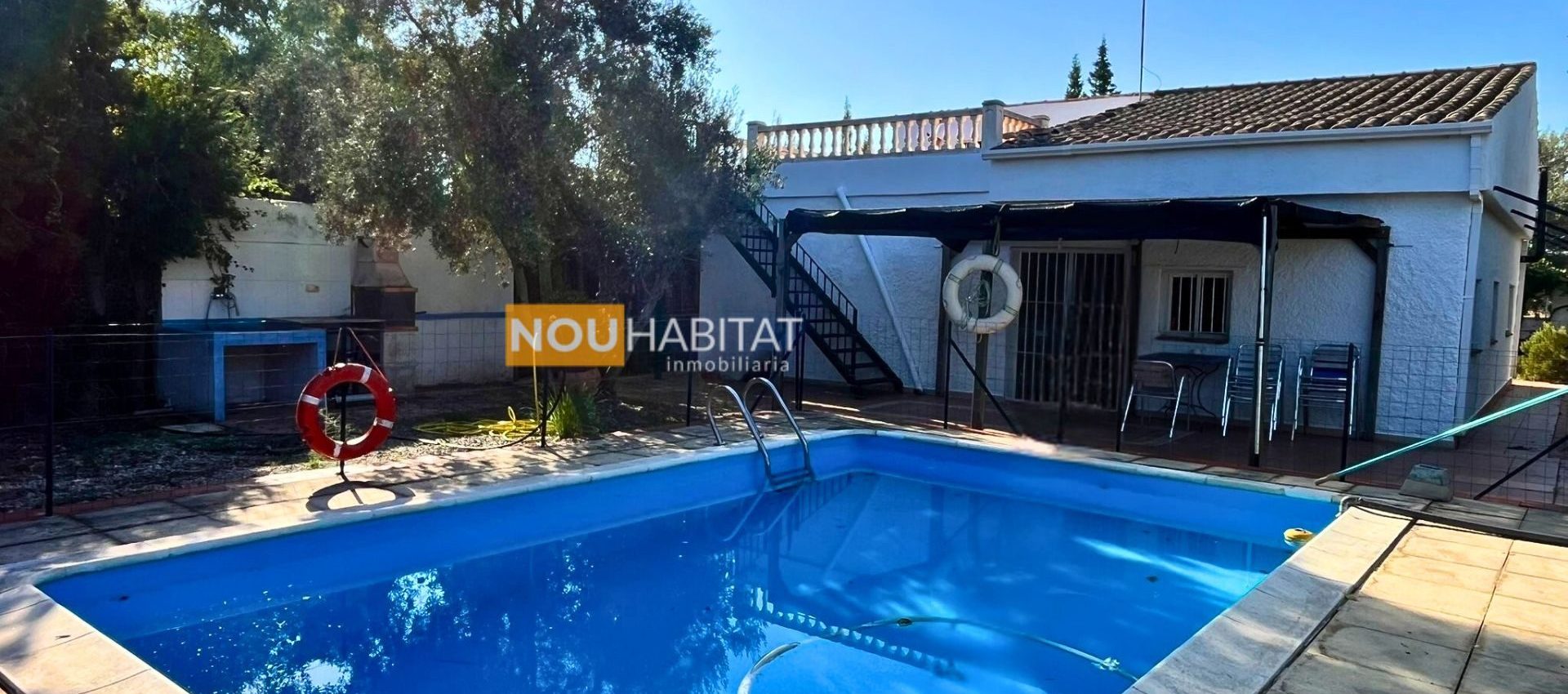 CHALET-Montroi