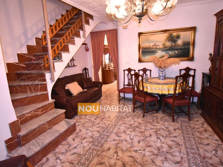 CASA DE PUEBLO-Montserrat