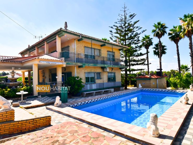 CHALET-Montserrat