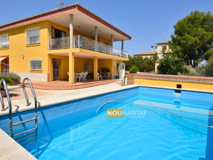 CHALET-Montserrat