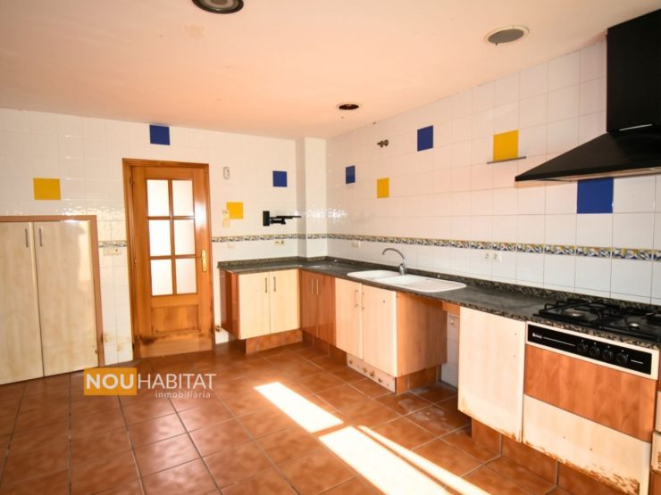 CASA DE PUEBLO-Montroi